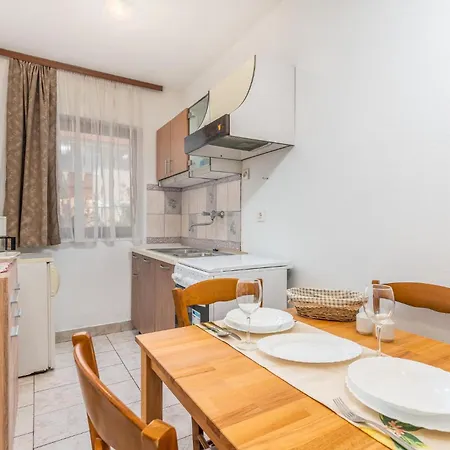 Gorgeous Apartment In Krk With Wifi Krk Town Exterior photo